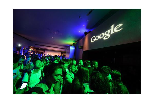 <a href="/economy-business-and-finance-news/google-gone-green-can-google-be-an-advocate-for-renewable-energy.25-05.html">Google Gone Green: Can Google Be An Advocate For Renewable Energy?</a>