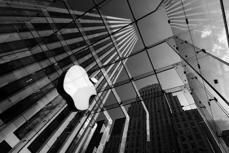 The Mystery Of Apple’s Crashing Stock Price The Mystery Of Apple’s Crashing Stock Price