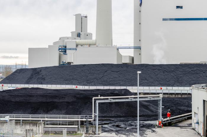 Small-cap tech company efforts could rescue the coal industry. Small-cap tech company efforts could rescue the coal industry.