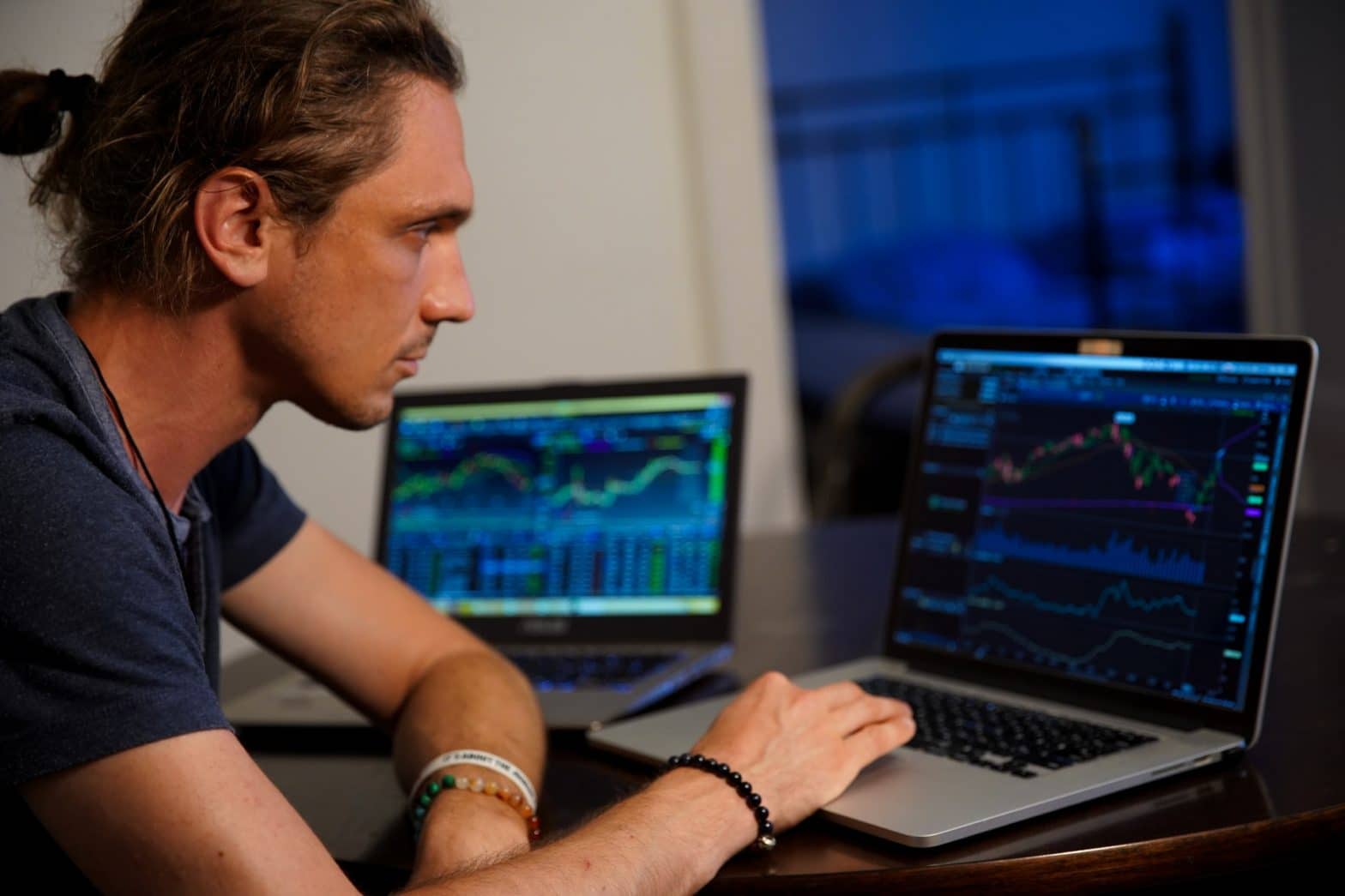 penny stocks to buy in august