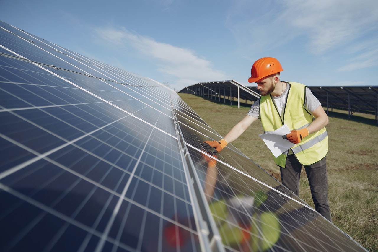 best solar stocks to buy in october