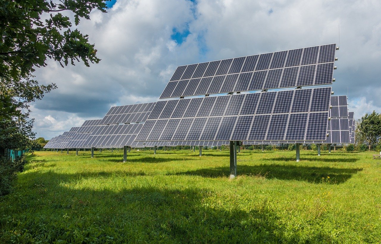 renewable energy stocks to buy in October