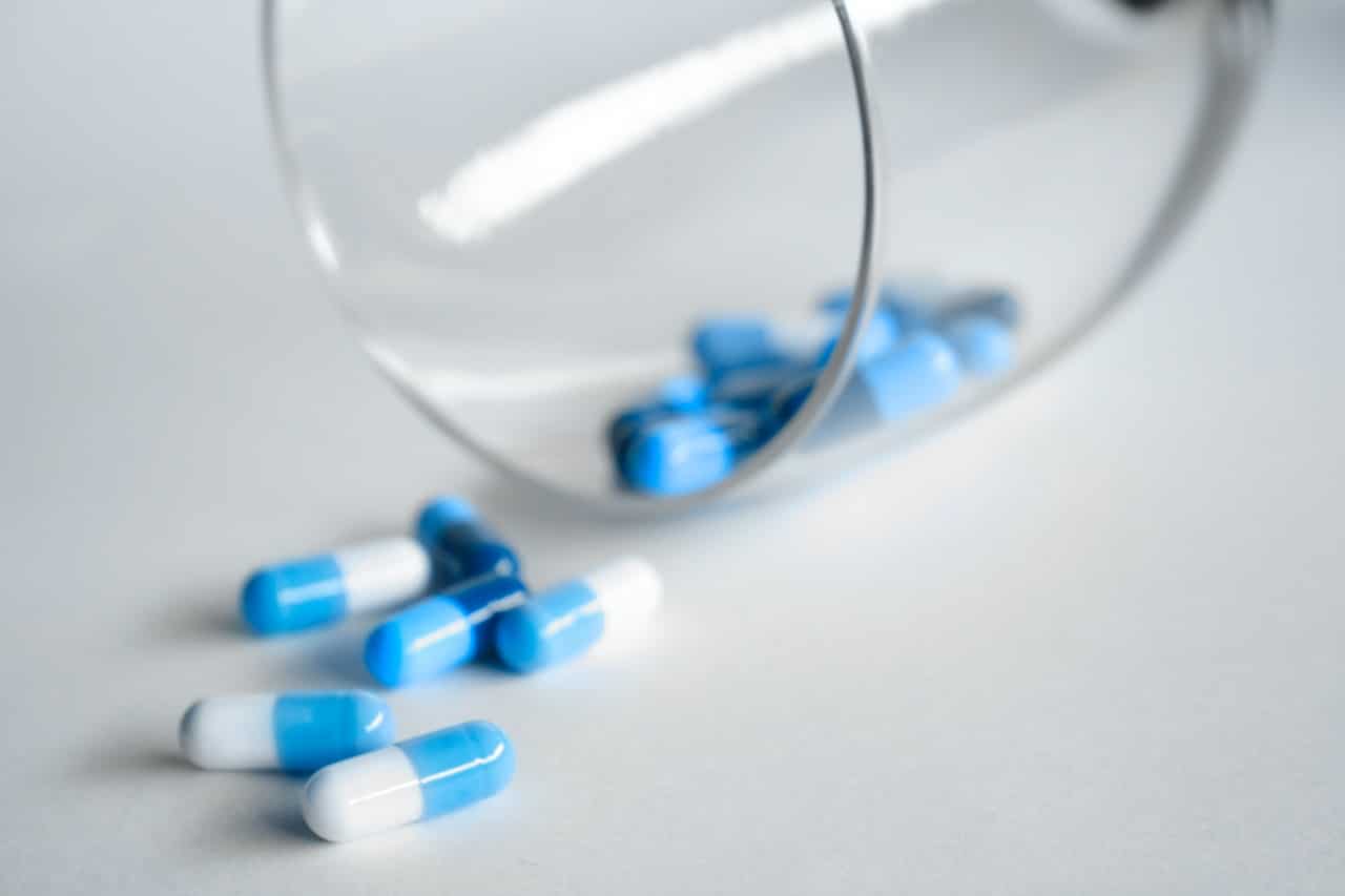 healthcare stocks to buy in january 2022