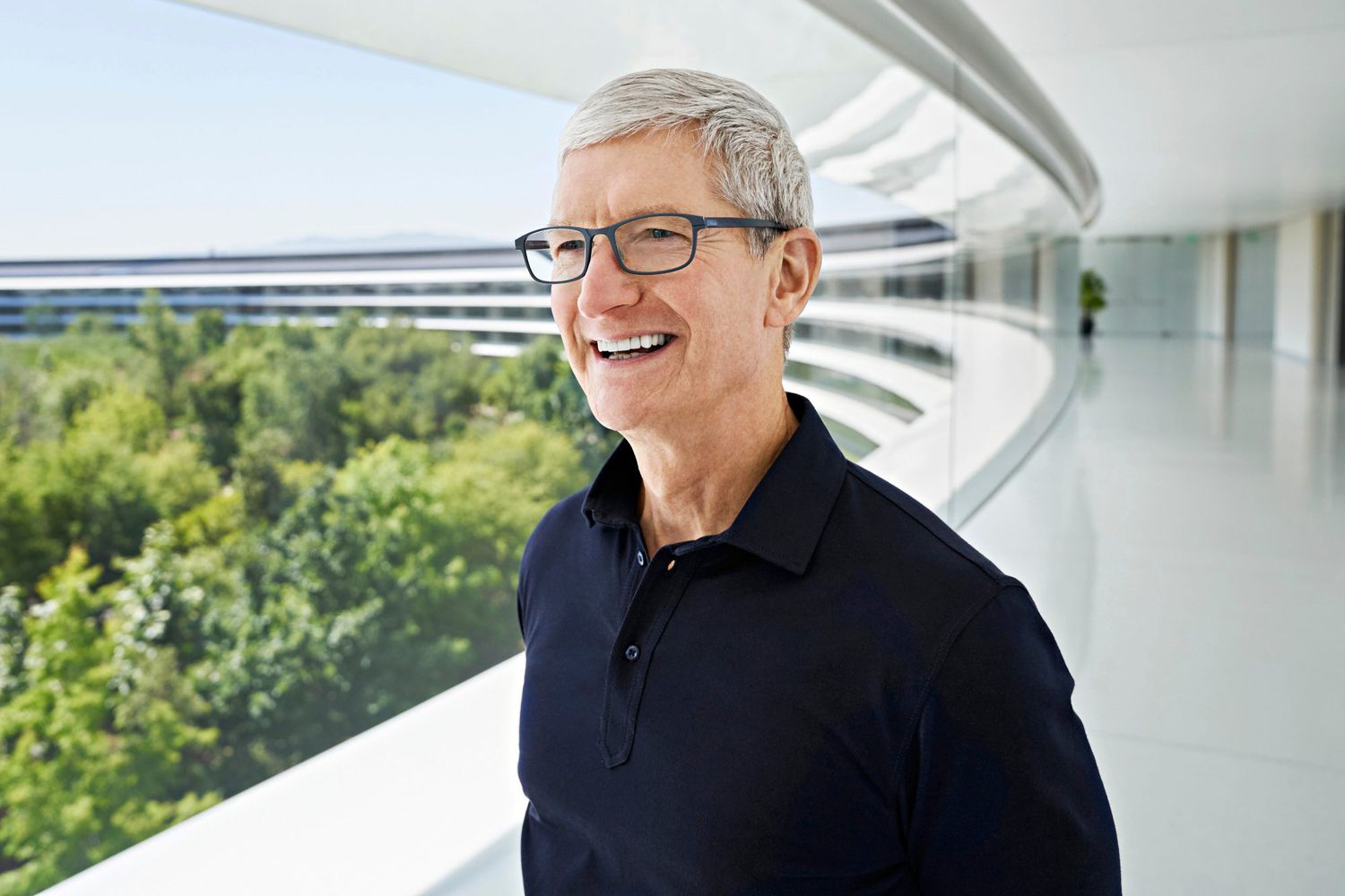 Tim Cook will integrate AI products into its products