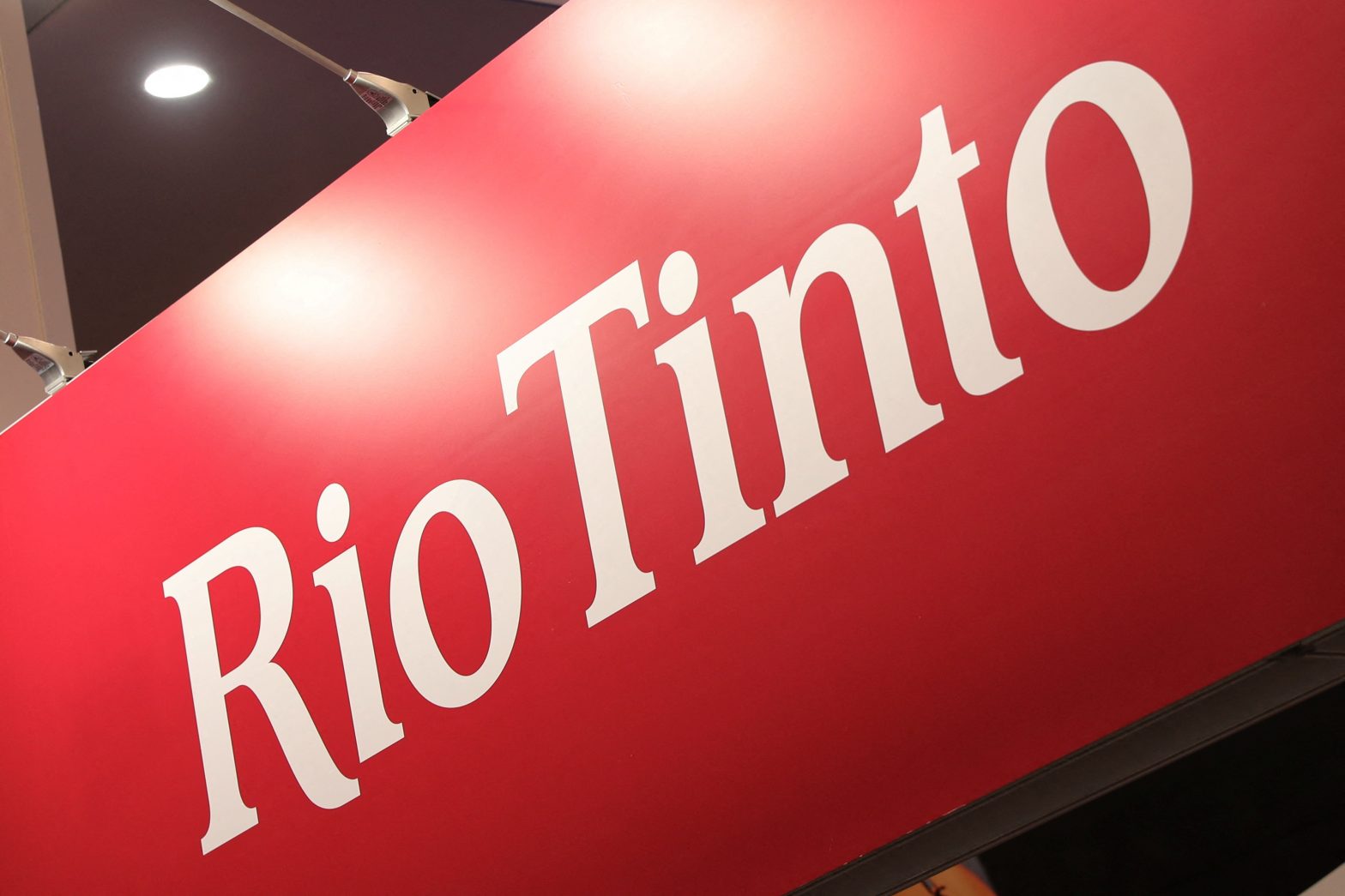 Rio Tinto Works To Recover Around 30 Wagons Of A Self-Driving Iron Ore Train
