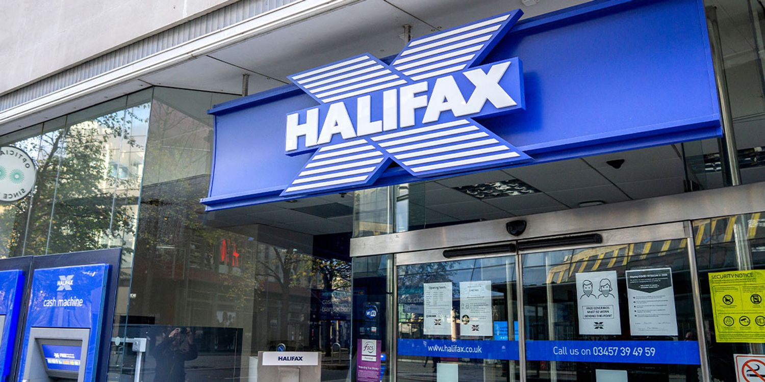 Halifax Bank Partners With Effective Home To Promote Solar Panel