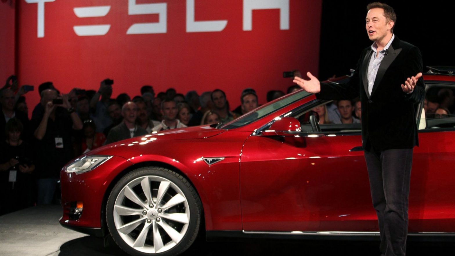 elon musk's compensation