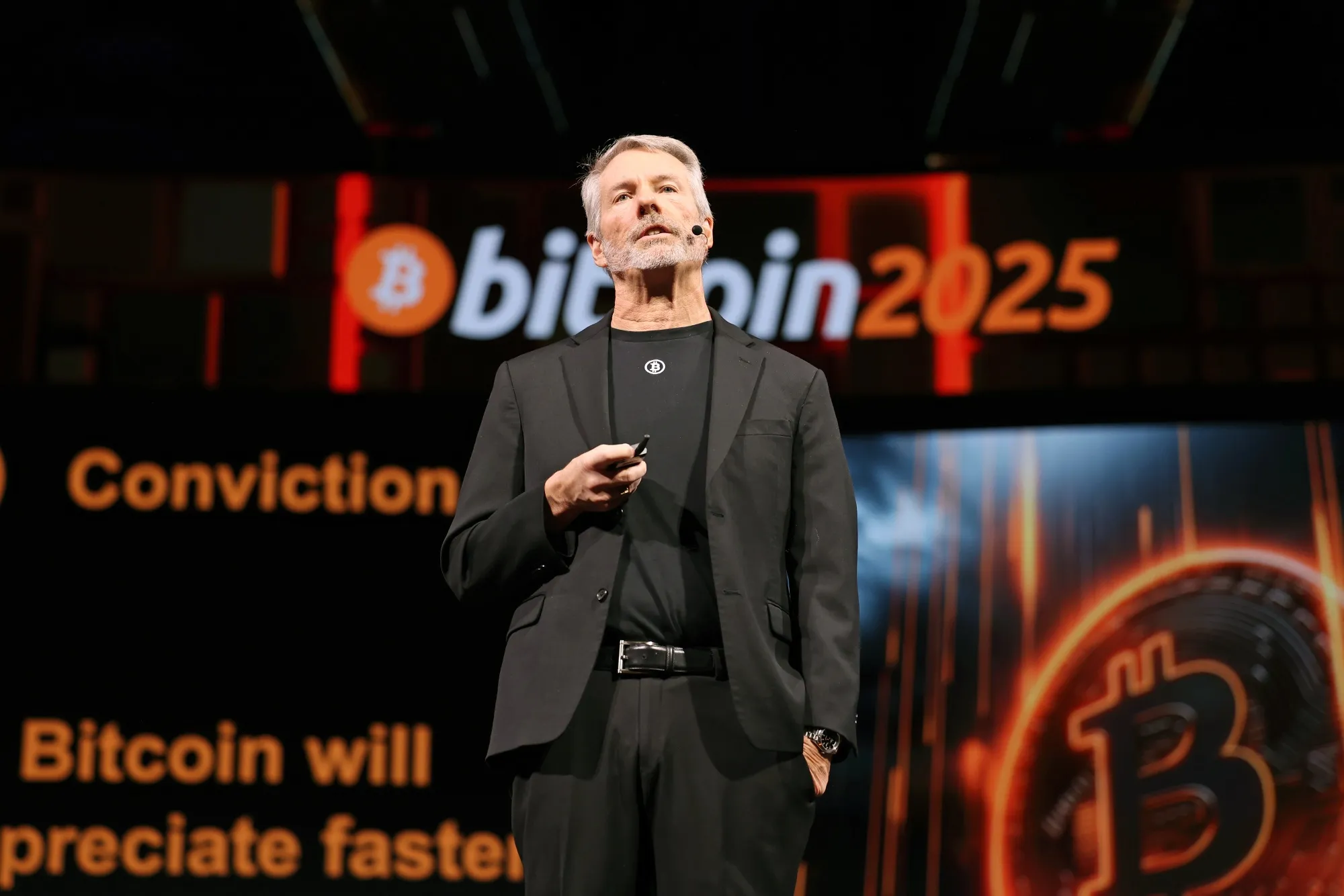 Bitcoin Decline Leads Strategy to Multibillion-Dollar Q4 Loss